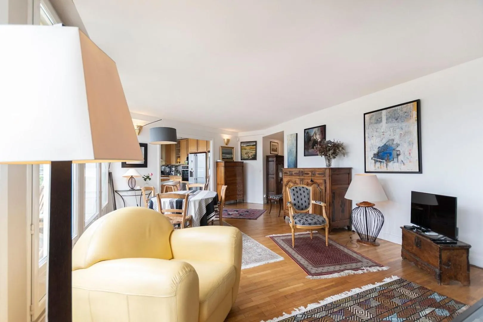 Guestready - Stunning Apt Near Champs Elysees location