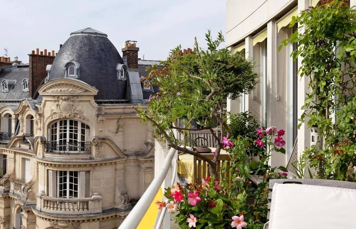 Guestready - Stunning Apt Near Champs Elysees Paris Daire