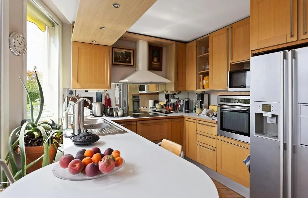 Guestready - Stunning Apt Near Champs Elysees Paris Daire